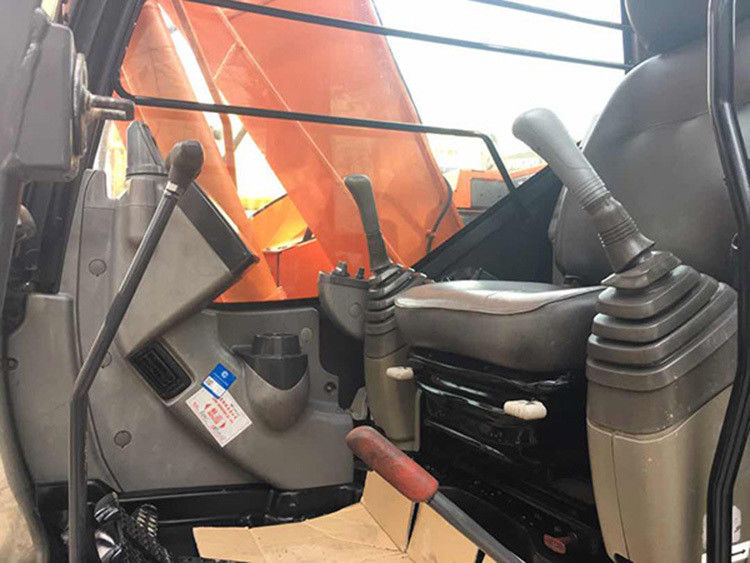 В продаже подержанный экскаватор 13,2 тонны Hitachi 135/подержанный экскаватор Hitachi 135