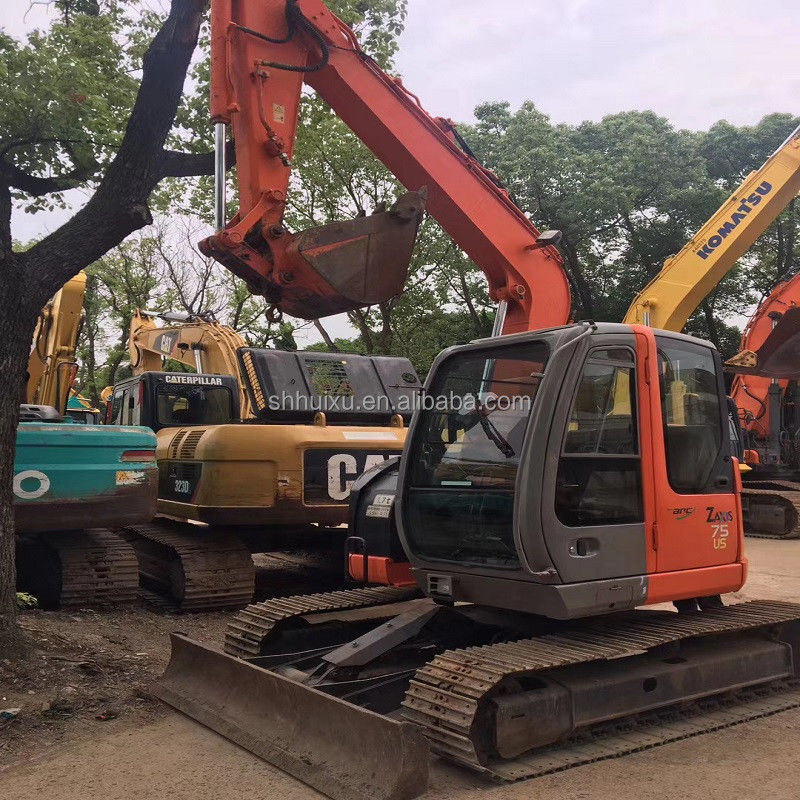 Продается подержанный мини экскаватор Hitachi75US в хорошем состоянии
