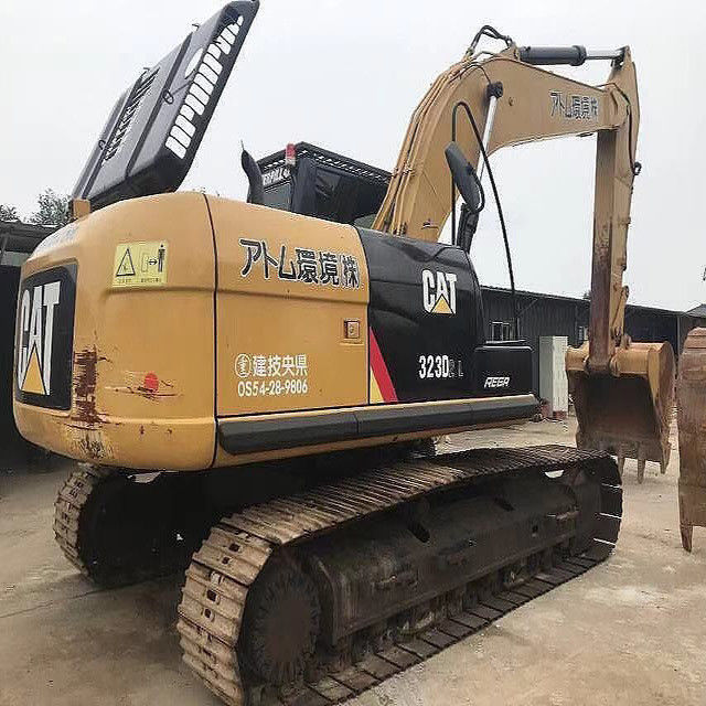 Подержанный экскаватор гусеничные машины CAT323 в хорошем состоянии, хорошая цена использованный экскаватор