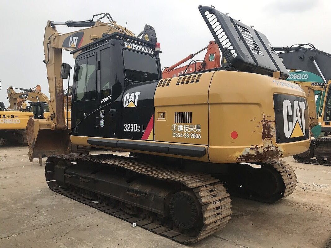 Подержанный экскаватор гусеничные машины CAT323 в хорошем состоянии, хорошая цена использованный экскаватор