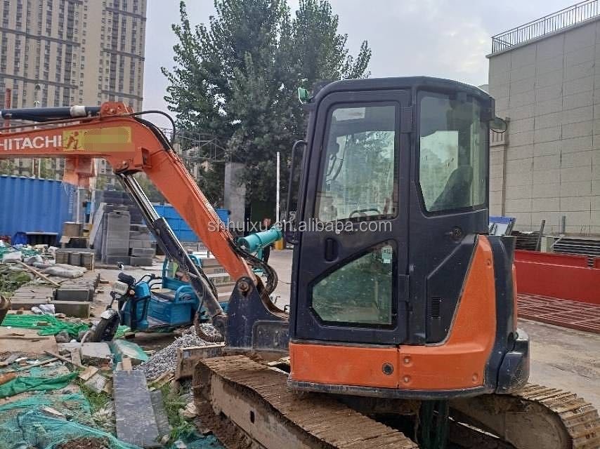 Hitachi на складе Подержанный Hitachi EX55 мини экскаватор для продажи подержанный Hitachi mini digger EX55 в хорошем состоянии