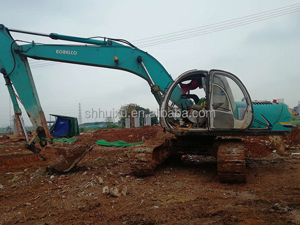 Kobelco SK200 Хорошее качество подержанный экскаватор Kobelco SK200-5 использованная выкапывающая машина для продажи
