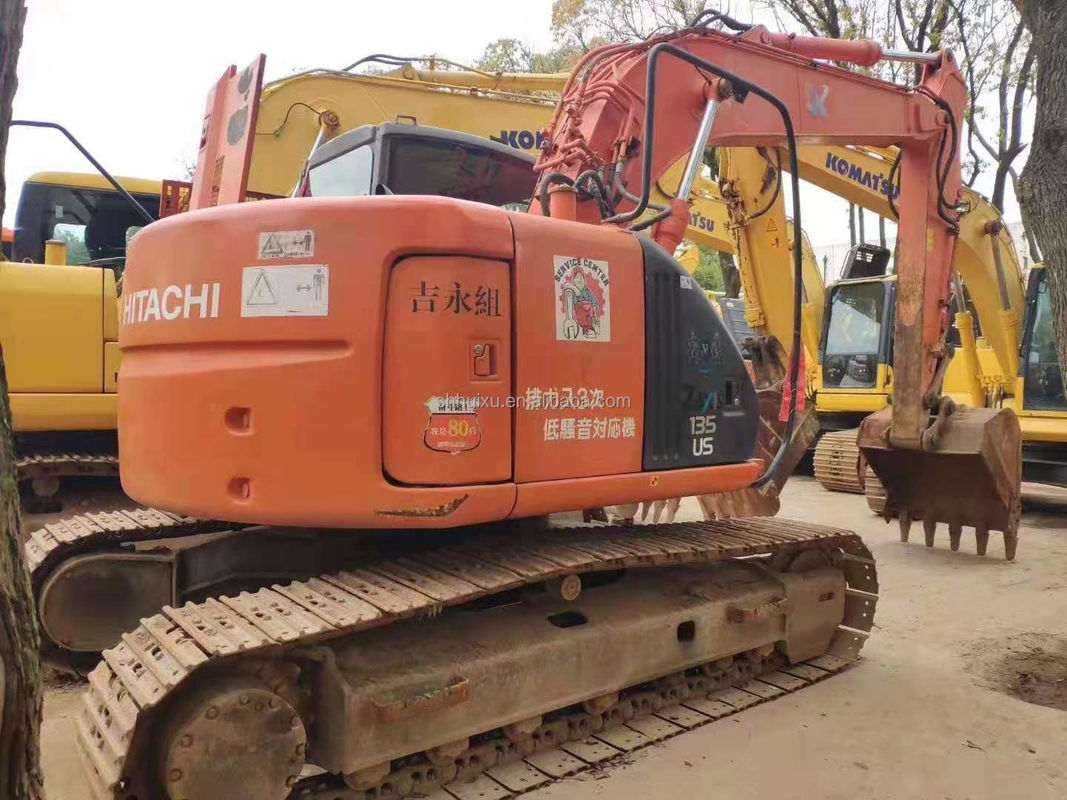 Хитачи на складе Гидравлический экскаватор HITACHI 135 Подержанный в хорошем состоянии/Подержанная выкопательная машина японская HITACHI 135 на продажу