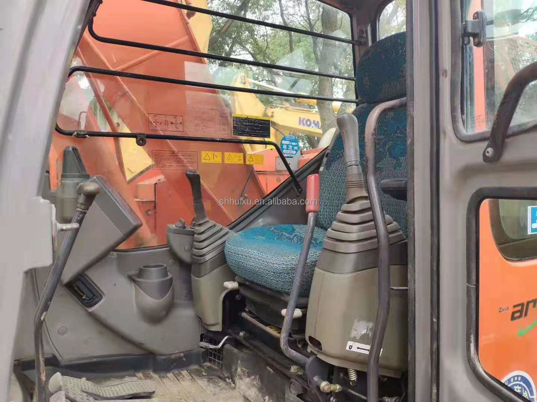 Хитачи на складе Гидравлический экскаватор HITACHI 135 Подержанный в хорошем состоянии/Подержанная выкопательная машина японская HITACHI 135 на продажу