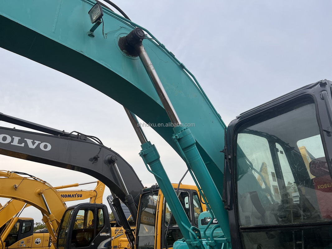 Использованный экскаватор Kobelco SK200 горячее продажа продукт ВТОРЯЯ РУКА KOBELCO SK200 В ПРОДАЖЕ