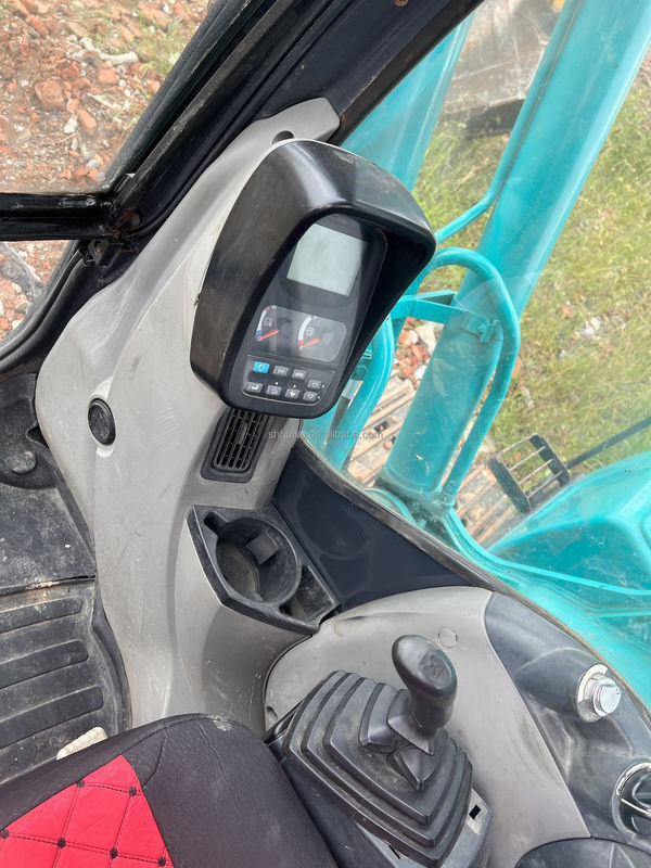 Использованный экскаватор Kobelco Sk200 хорошее качество рабочего состояния использованный экскаватор Kobelco Sk200