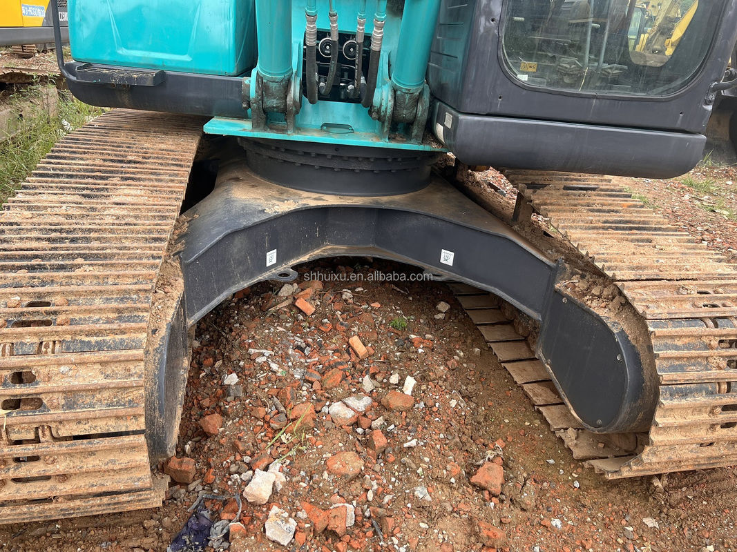 Использованный экскаватор Kobelco Sk200 хорошее качество рабочего состояния использованный экскаватор Kobelco Sk200