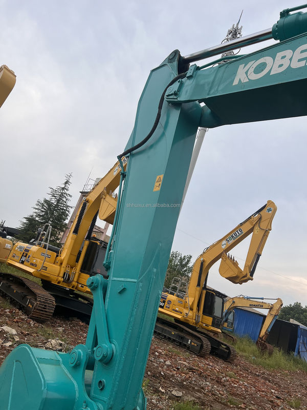 Использованный экскаватор Kobelco Sk200 хорошее качество рабочего состояния использованный экскаватор Kobelco Sk200