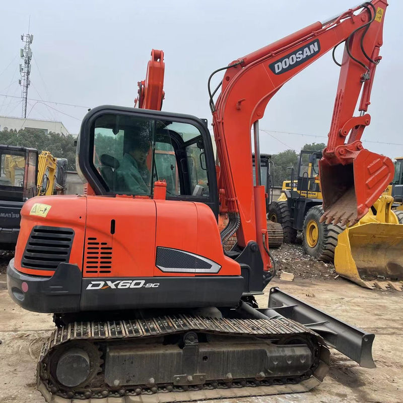 Продажа мини экскаваторов для экскаваторов Doosan DX60 мини использованный мини экскаватор