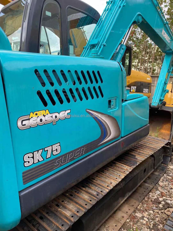 Средний экскаватор Использованный Kobelco 75 Низкий рабочий день Машиностроительные цеха