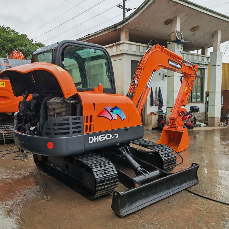 ползучий экскаватор использованный Doosan dh60/вторая рука Doosan экскаватор использованный Doosan dh60 на продажу