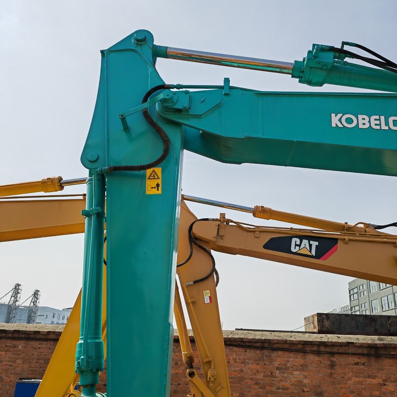 0.7м3 Вместимость ведра 13 тонн Синий цвет Подержанный экскаватор Kobelco Sk 135