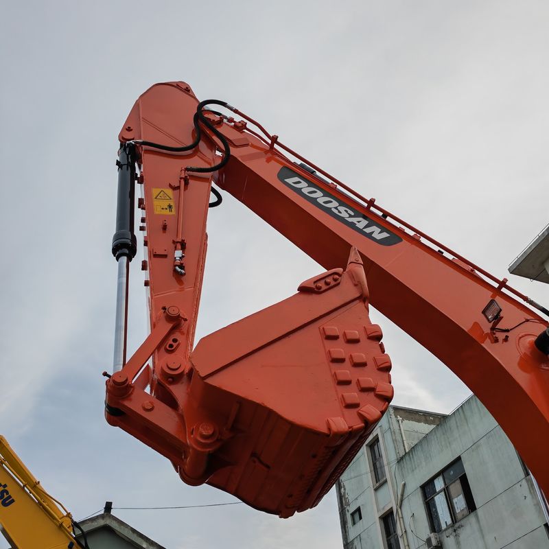 25 тонн использованный экскаватор Doosan dx225 в продаже подержанный экскаватор Doosan 225 в продаже