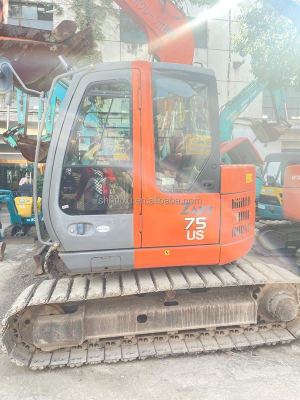 Хитачи на складе Япония происхождение Хитачи ZX75 Вторая рука гидравлический ползучий экскаватор/Подержанный мини-экскаватор Хитачи ZX75 хорошее качество Дешевая цена