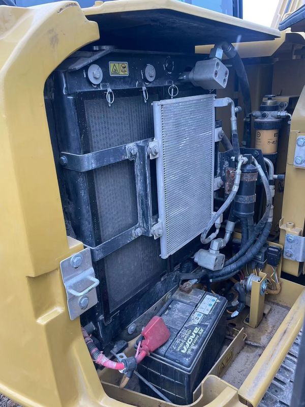 Подержанный экскаватор для кошек CAT305.5 экскаватор для кошек CAT305.5 экскаватор для кошек CAT305.5 экскаватор для кошек
