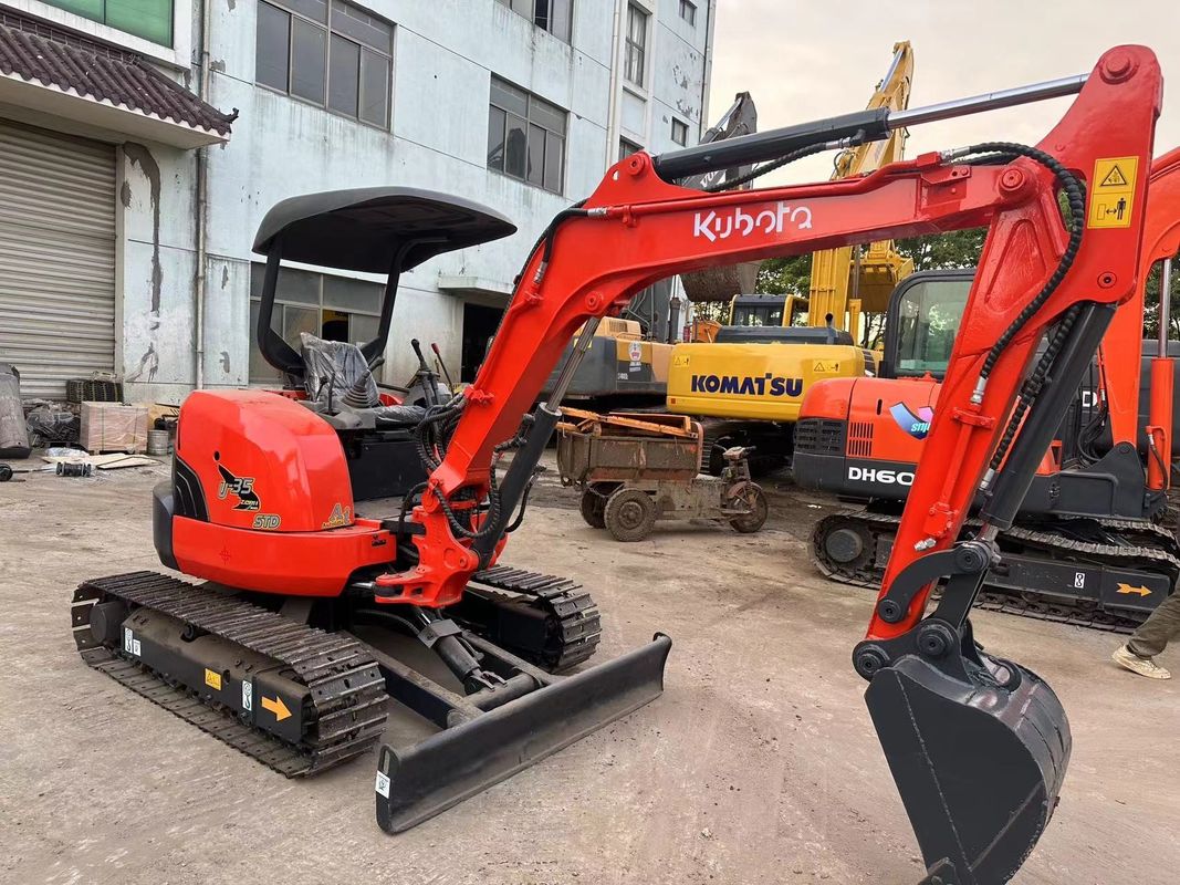 0.15м3 Ведра Красный цвет Мини Использованный экскаватор Kubota U35 Подержанный мини экскаватор