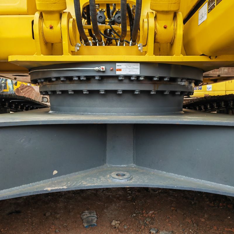 Оригинальный цвет подержанный экскаватор Komatsu pc240 в продаже с ценой Leow