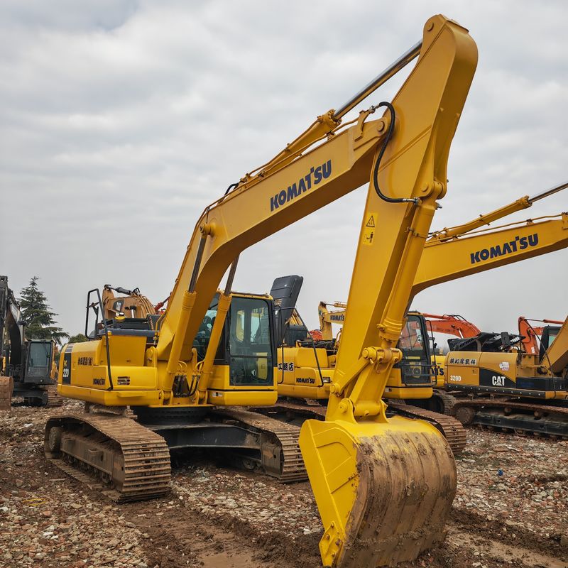 Использованный экскаватор огромная мощность копания Komatsu pc 220-8/второй рукой использованный экскаватор Komatsu pc220-8 в продаже