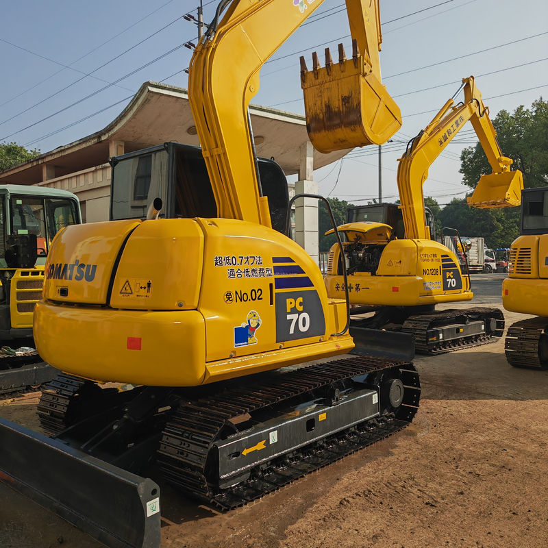 7 тонн Подержанный Komatsu Pc70 8 Подержанный Pc70 8 Komatsu 7000KG 0,3m3 Вместимость ведра