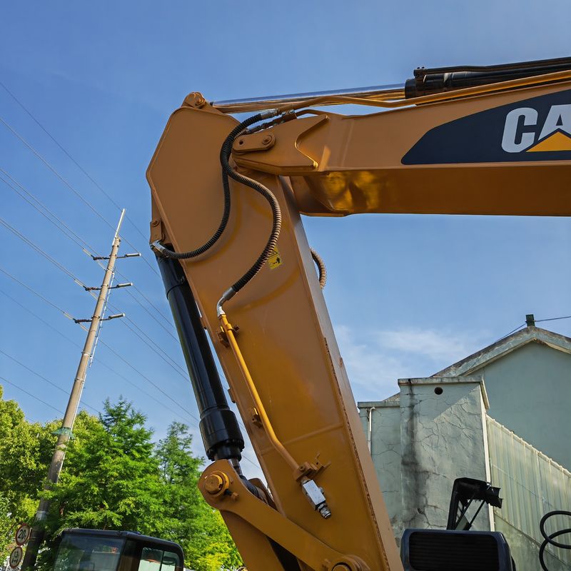 использованный ползучий экскаватор cat 323d/хорошее качество подержанный экскаватор cat 323d