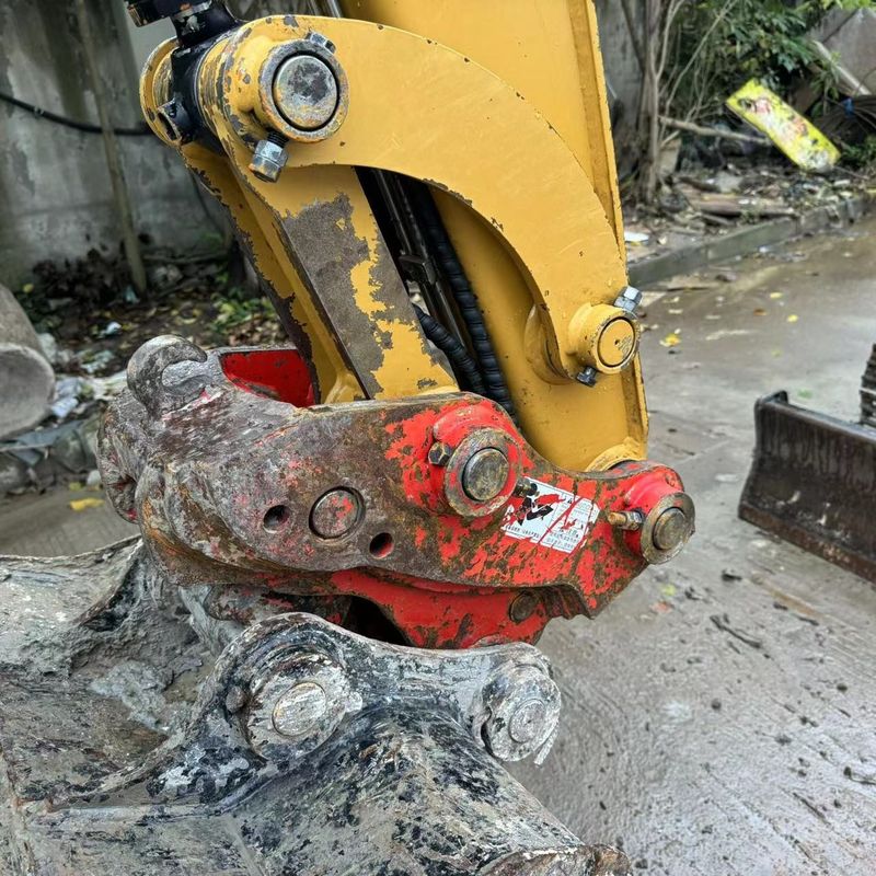 Маленькая машина подержанная CAT Caterpillar 306 экскаватор новейшая машина Cat 306 мелкий мешок копальщик в продаже