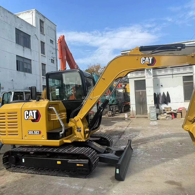 Подержанный экскаватор CAT305.5E на складе