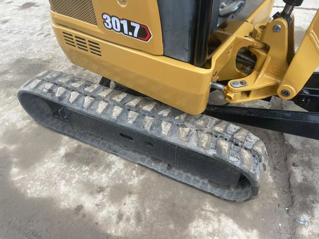 Подержанный мини-экскаватор cat301.7 с резиновой дорожкой/подержанный мини-экскаватор cat301.7 с дешевой ценой для продажи