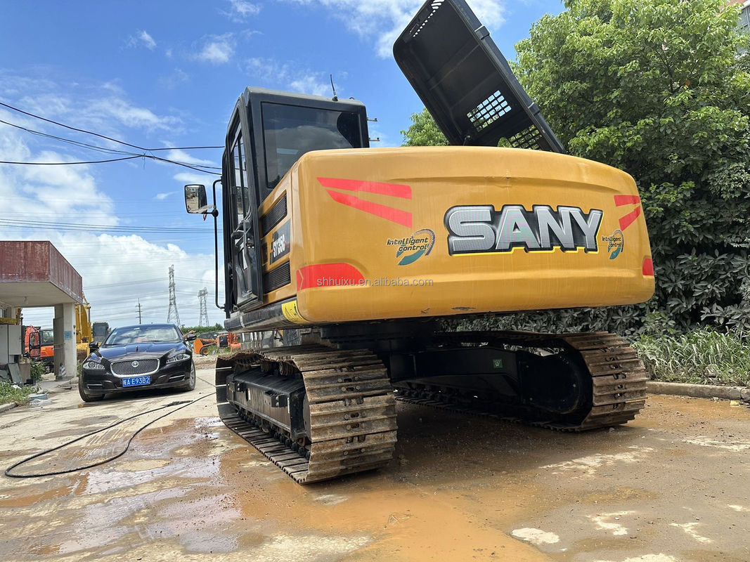 Использованный 13-тонный экскаватор SANY 135 изготовлен в Китае